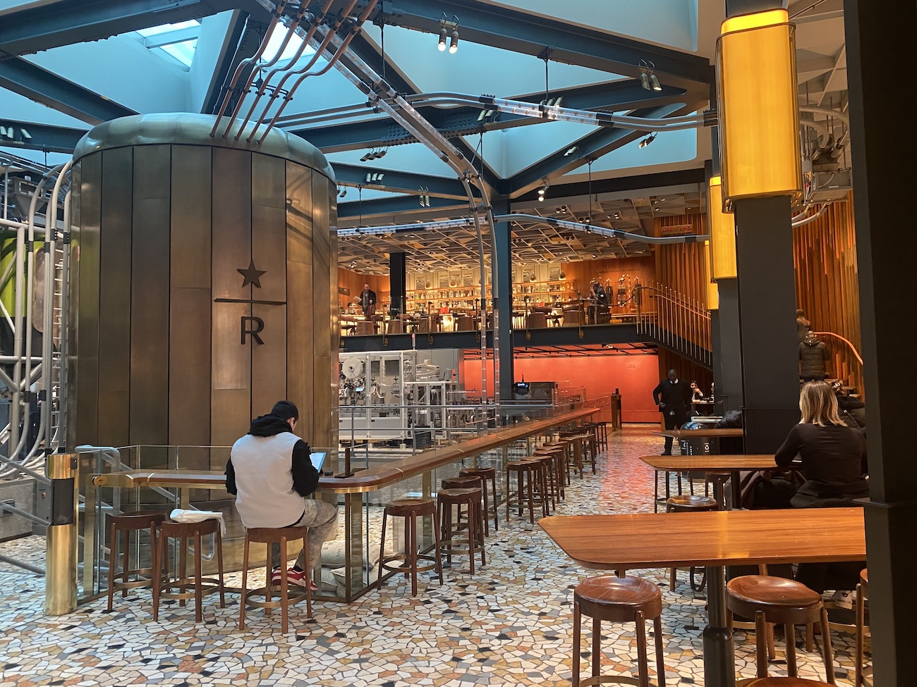 スターバックス リザーブ ロースタリー ミラノ